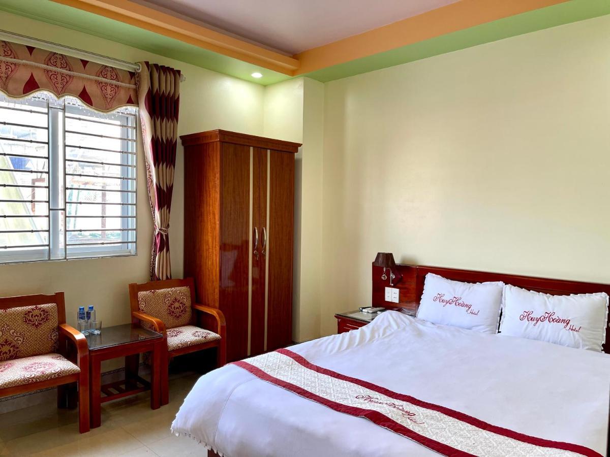 Huy Hoang Hotel Донґван Екстер'єр фото