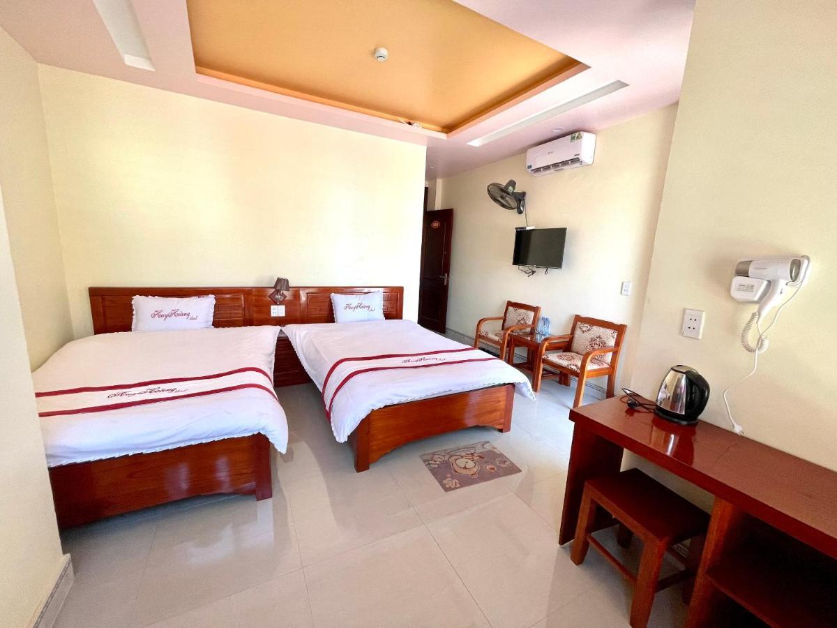 Huy Hoang Hotel Донґван Екстер'єр фото