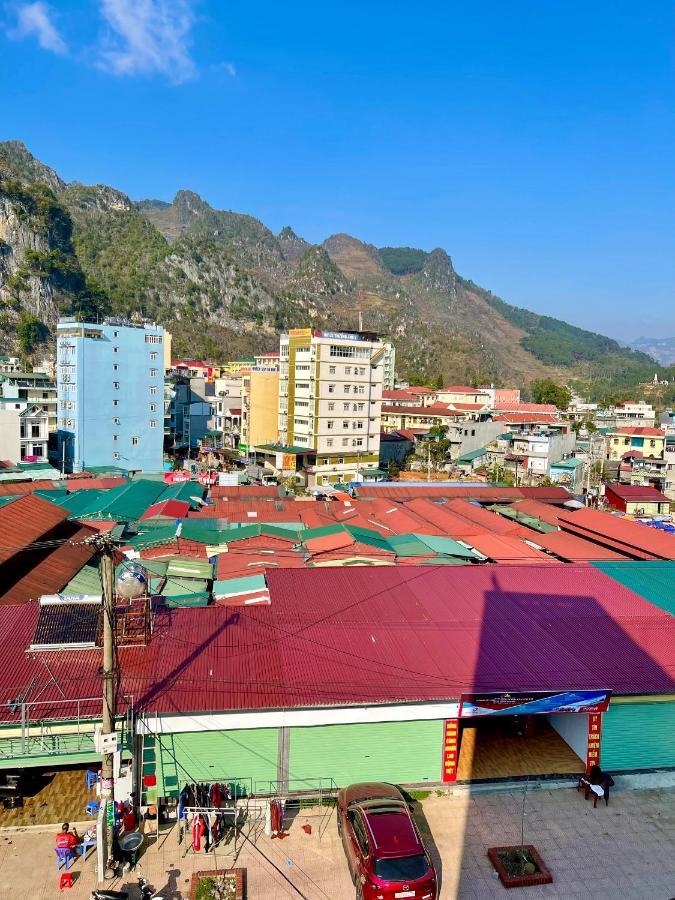 Huy Hoang Hotel Донґван Екстер'єр фото