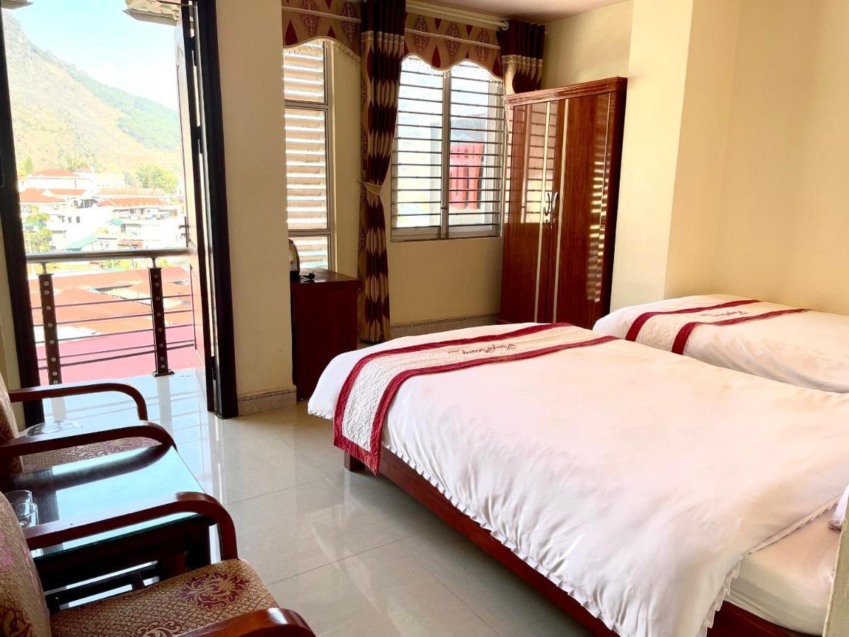 Huy Hoang Hotel Донґван Екстер'єр фото